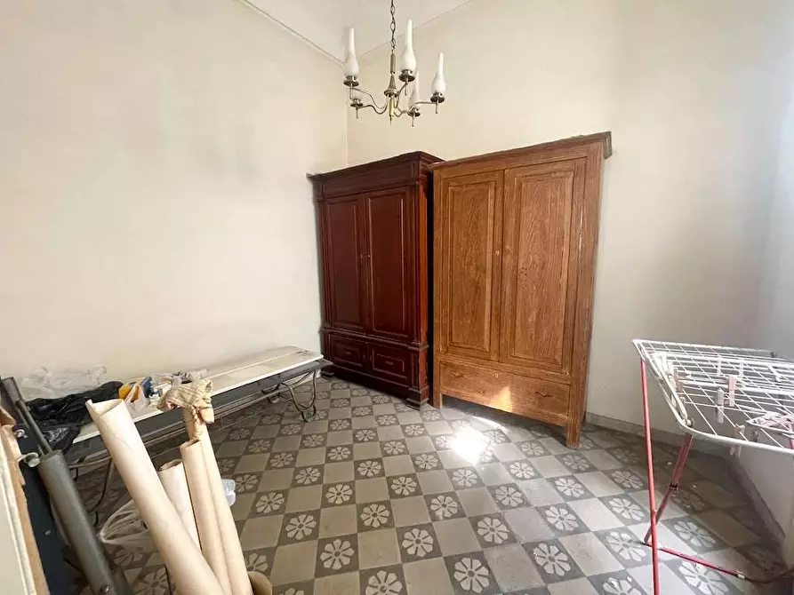 Immagine 32 di Stabile in vendita  in Via Isonzo a Siracusa