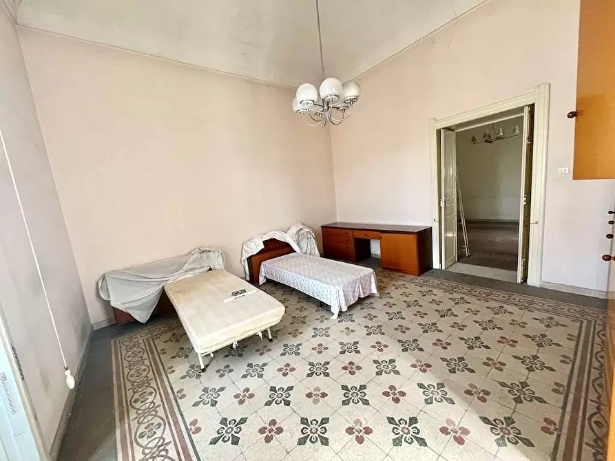 Immagine 35 di Stabile in vendita  in Via Isonzo a Siracusa
