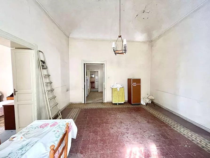 Immagine 36 di Stabile in vendita  in Via Isonzo a Siracusa