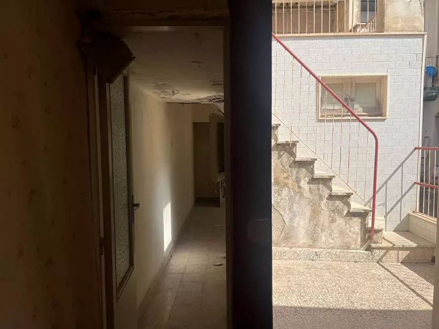Immagine 47 di Stabile in vendita  in Via Isonzo a Siracusa