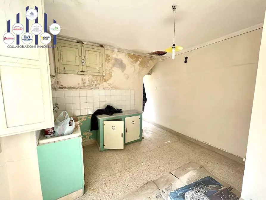 Immagine 49 di Stabile in vendita  in Via Isonzo a Siracusa