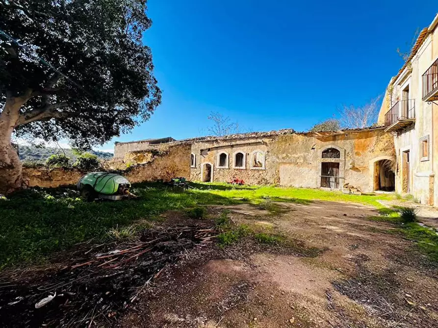 Immagine 8 di Rustico / casale in vendita  in Contrada Gioi a Noto