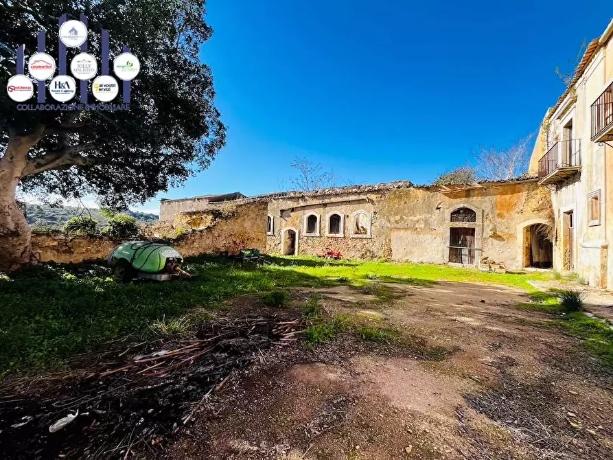 Immagine 8 di Rustico / casale in vendita  in Contrada Gioi a Noto