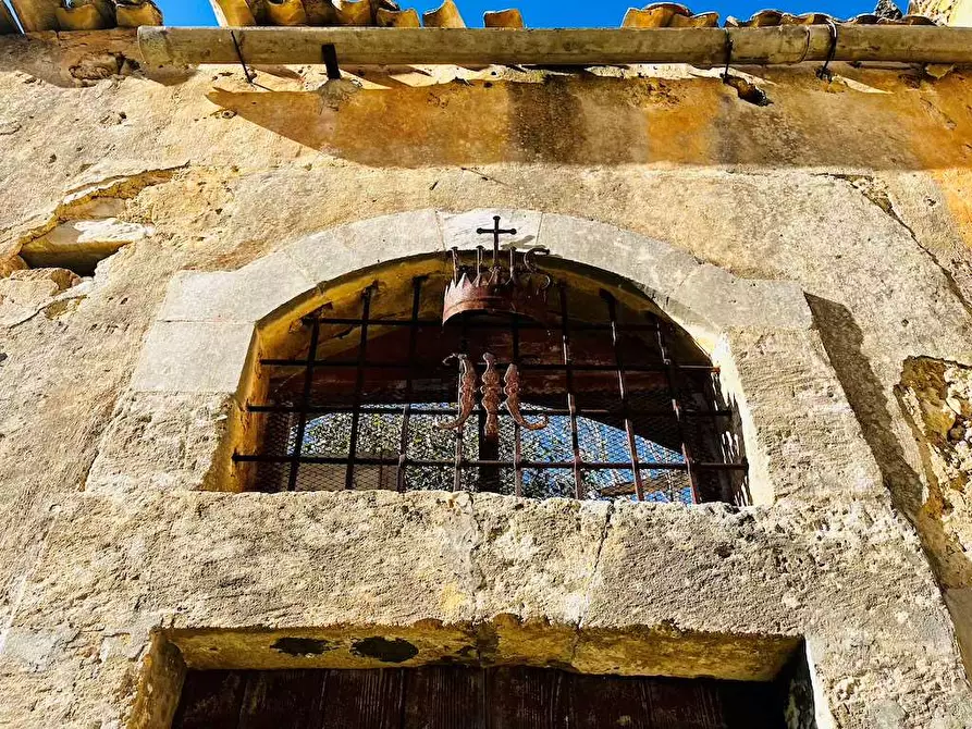 Immagine 11 di Rustico / casale in vendita  in Contrada Gioi a Noto