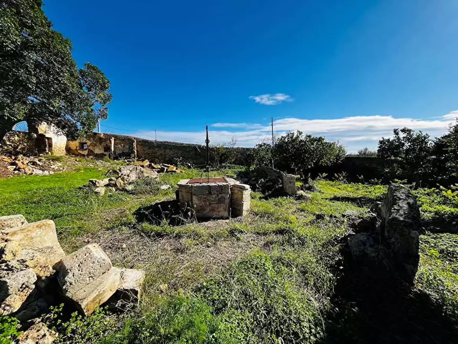 Immagine 21 di Rustico / casale in vendita  in Contrada Gioi a Noto