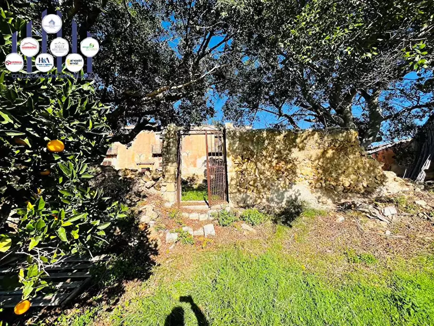Immagine 23 di Rustico / casale in vendita  in Contrada Gioi a Noto