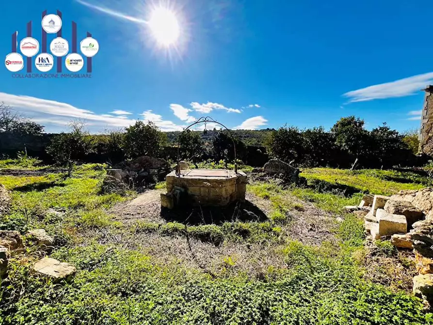 Immagine 26 di Rustico / casale in vendita  in Contrada Gioi a Noto