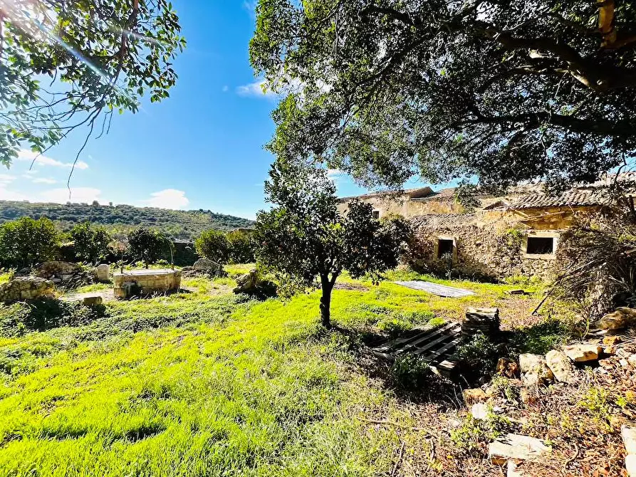Immagine 27 di Rustico / casale in vendita  in Contrada Gioi a Noto