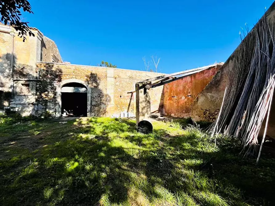 Immagine 33 di Rustico / casale in vendita  in Contrada Gioi a Noto