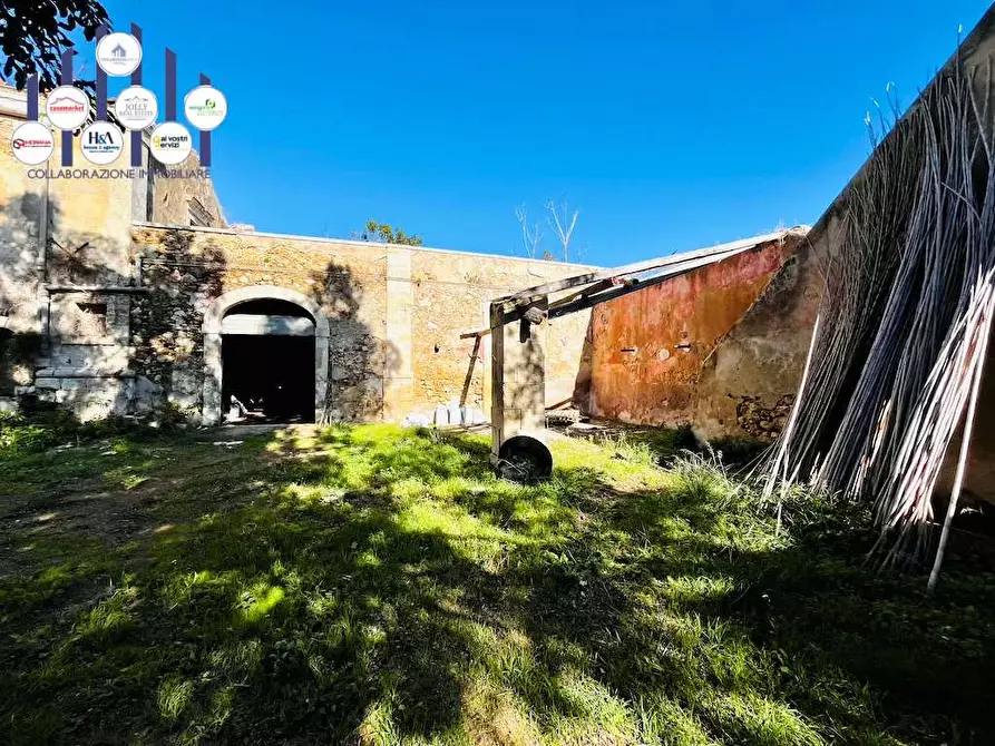 Immagine 33 di Rustico / casale in vendita  in Contrada Gioi a Noto