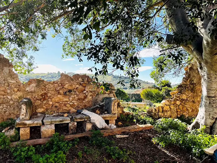 Immagine 35 di Rustico / casale in vendita  in Contrada Gioi a Noto