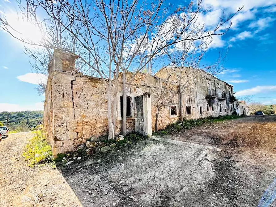 Immagine 39 di Rustico / casale in vendita  in Contrada Gioi a Noto