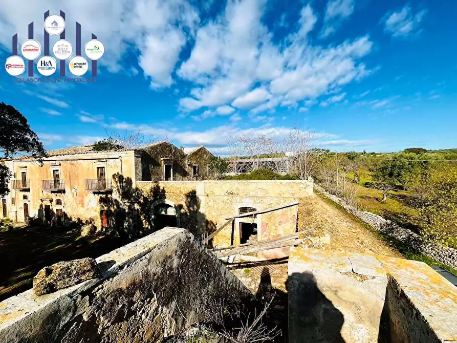 Immagine 40 di Rustico / casale in vendita  in Contrada Gioi a Noto