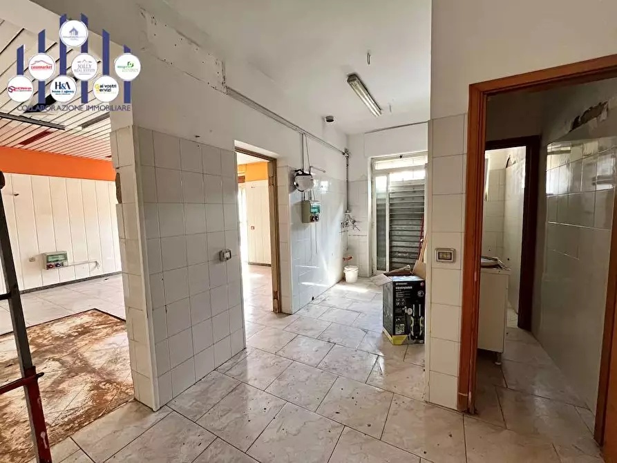 Immagine 14 di Negozio in vendita  in Via Alessandro Scarlatti a Noto