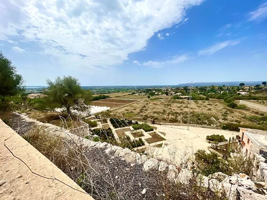 Immagine 2 di Rustico / casale in vendita  in Epipoli a Siracusa