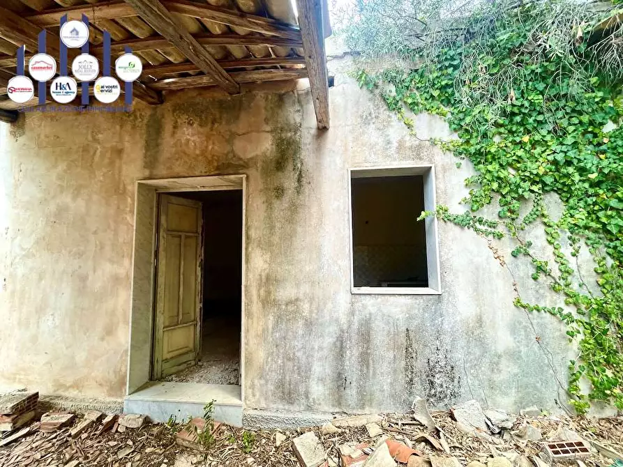 Immagine 10 di Rustico / casale in vendita  in Epipoli a Siracusa