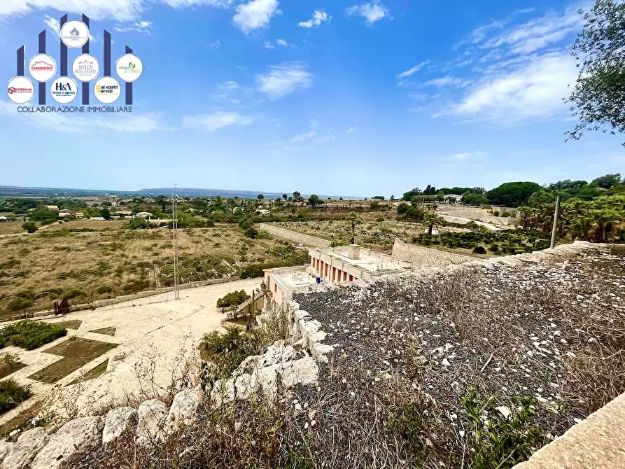 Immagine 15 di Rustico / casale in vendita  in Epipoli a Siracusa