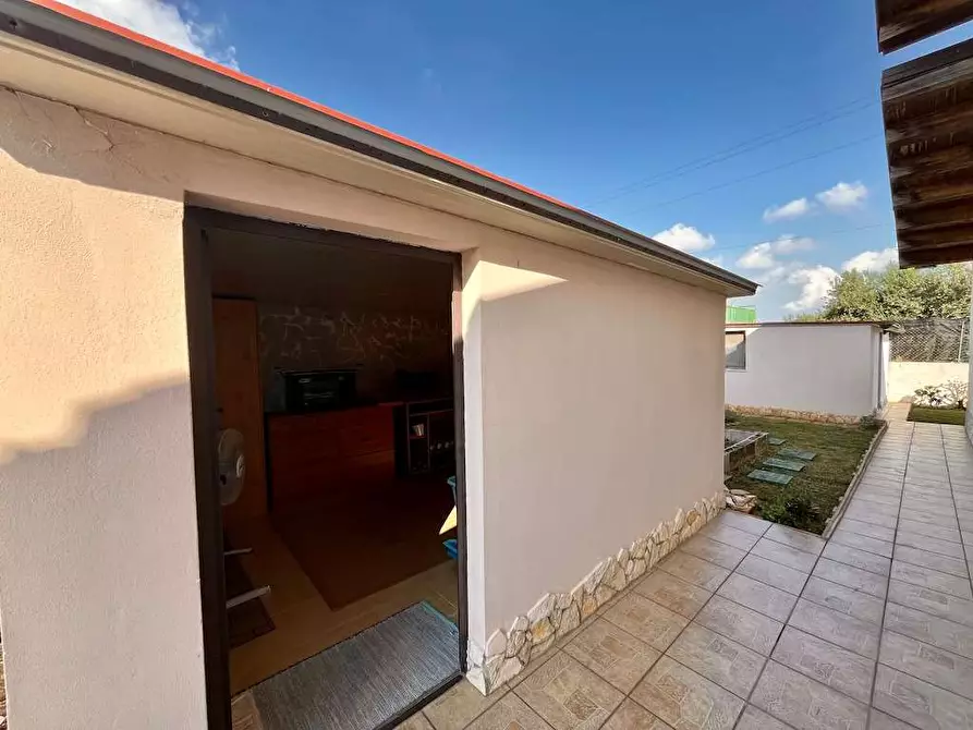 Immagine 37 di Villa in vendita  in Traversa Pozzo Nuovo a Siracusa