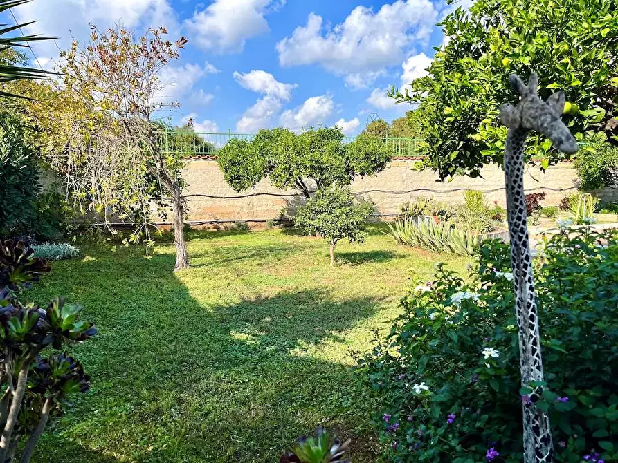 Immagine 45 di Villa in vendita  in Traversa Pozzo Nuovo a Siracusa