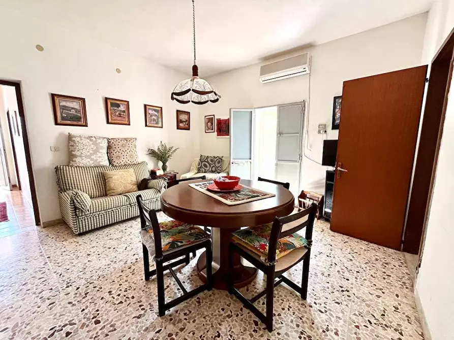 Immagine 12 di Villa in vendita  in Contrada Serravetrano a Palazzolo Acreide