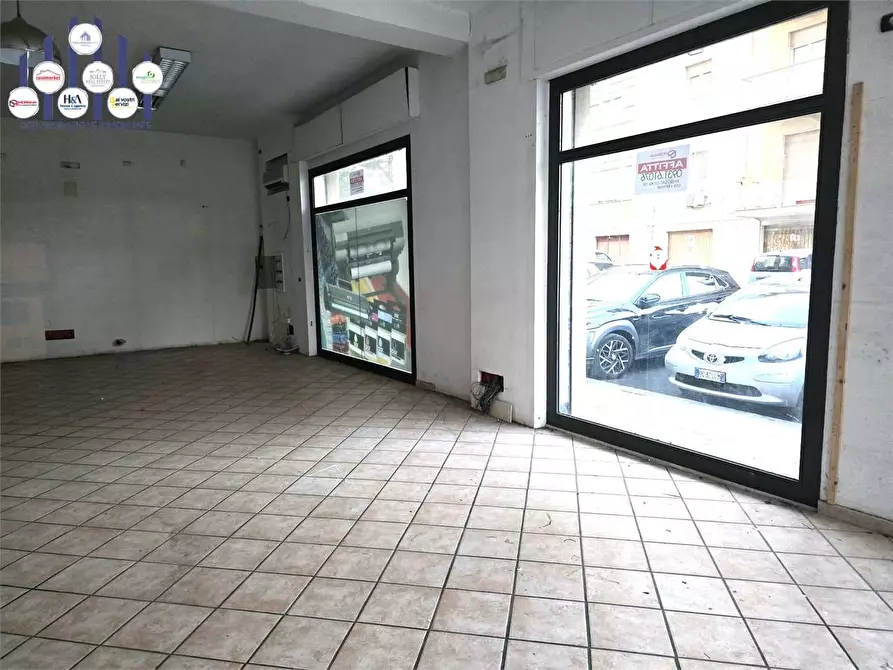 Immagine 5 di Negozio in affitto  in Via S. Sebastiano a Siracusa
