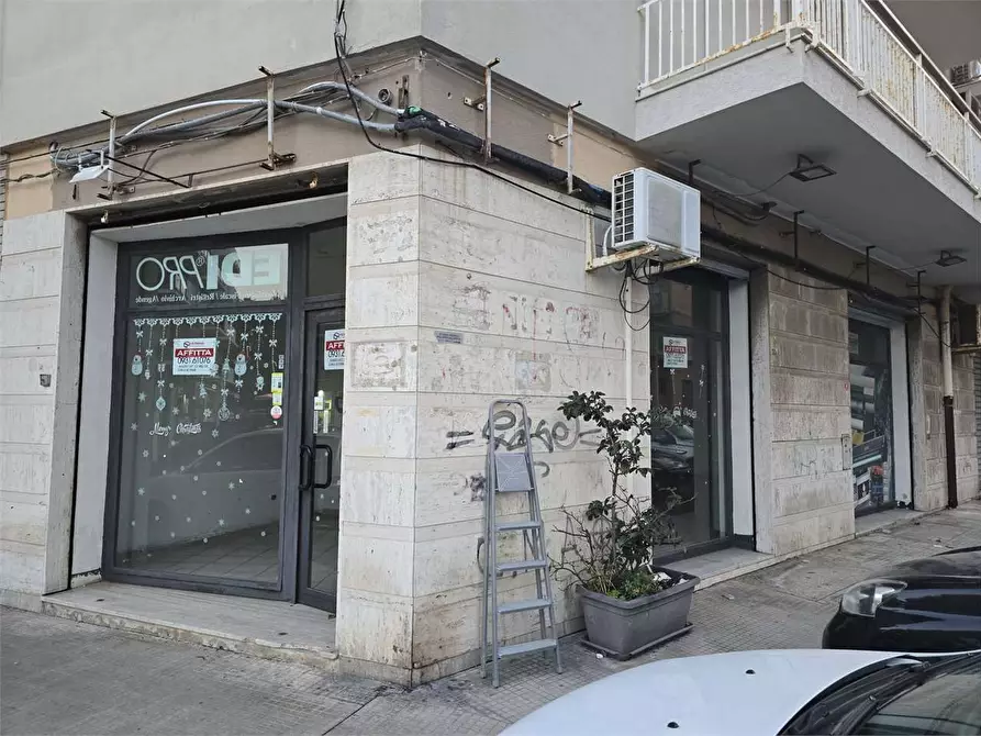 Immagine 12 di Negozio in affitto  in Via S. Sebastiano a Siracusa