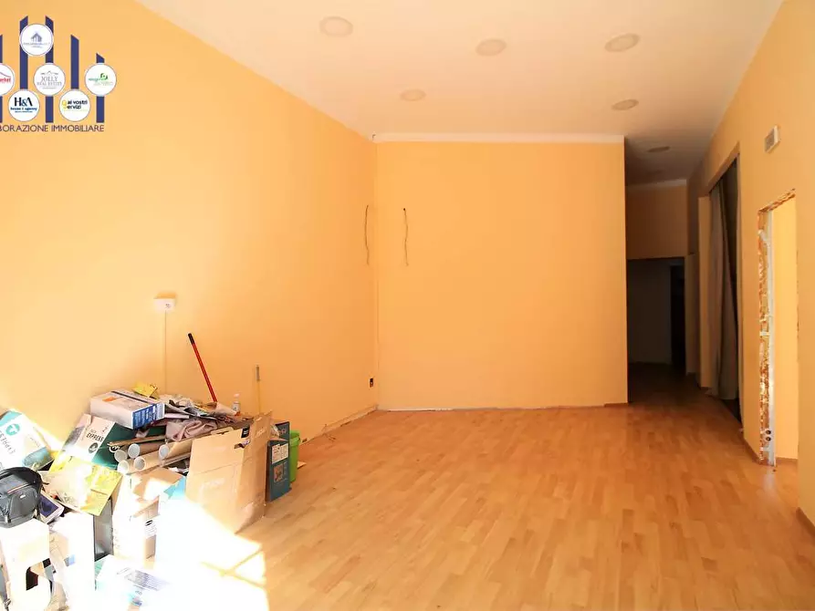 Immagine 2 di Negozio in affitto  in Via Sen. Ettore di Giovanni a Siracusa