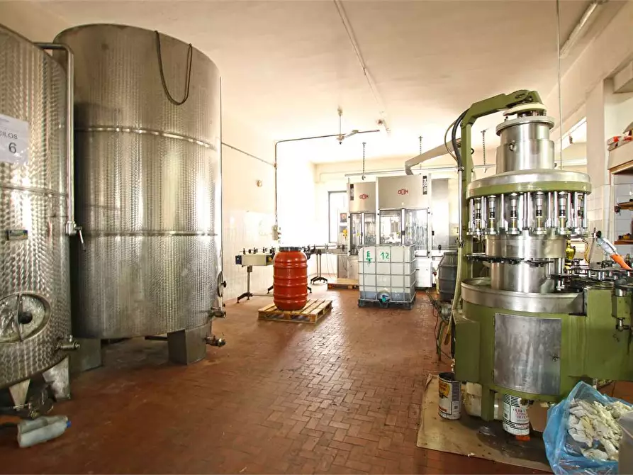 Immagine 6 di Capannone industriale in vendita  in Via Forlanini a Siracusa