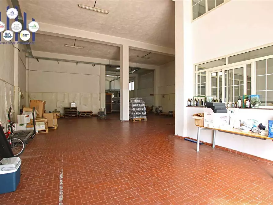 Immagine 10 di Capannone industriale in vendita  in Via Forlanini a Siracusa