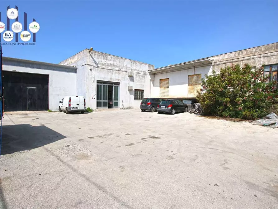 Immagine 12 di Capannone industriale in vendita  in Via Forlanini a Siracusa