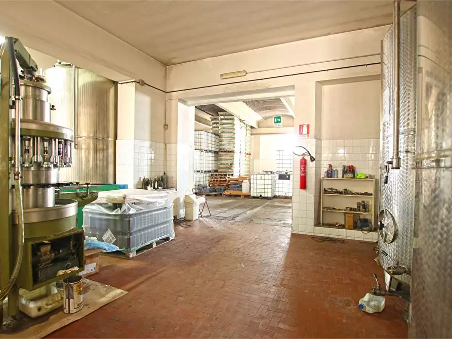 Immagine 20 di Capannone industriale in vendita  in Via Forlanini a Siracusa