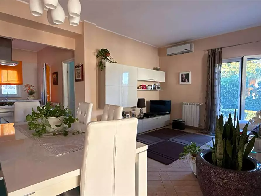 Immagine 18 di Villa in vendita  in Via della Folaga a Siracusa