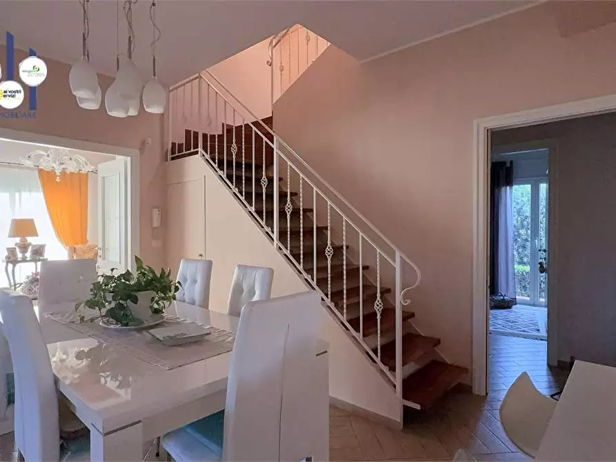 Immagine 25 di Villa in vendita  in Via della Folaga a Siracusa