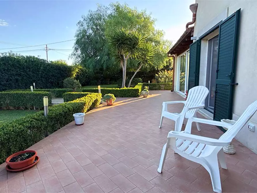 Immagine 30 di Villa in vendita  in Via della Folaga a Siracusa