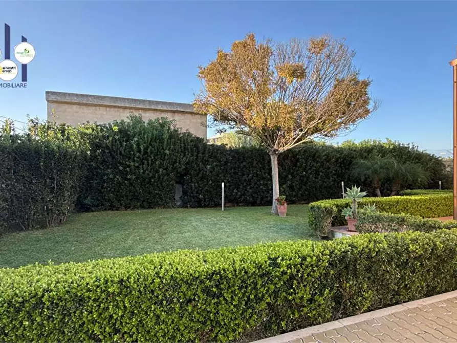 Immagine 33 di Villa in vendita  in Via della Folaga a Siracusa