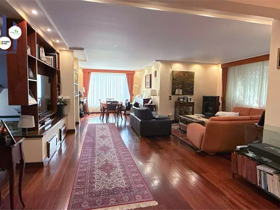 Immagine 5 di Villa in vendita  in Traversa Sinerchia a Siracusa