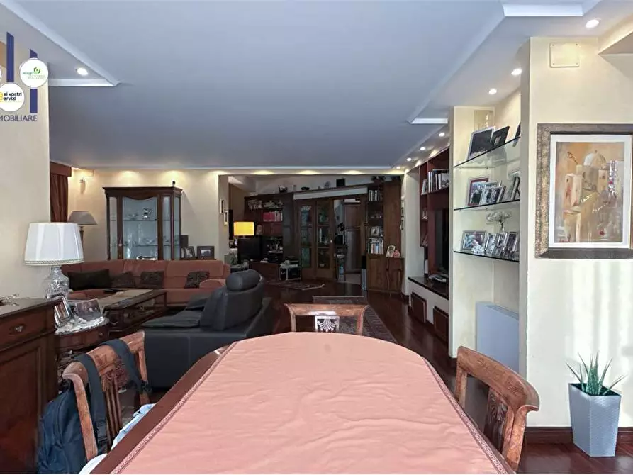 Immagine 7 di Villa in vendita  in Traversa Sinerchia a Siracusa