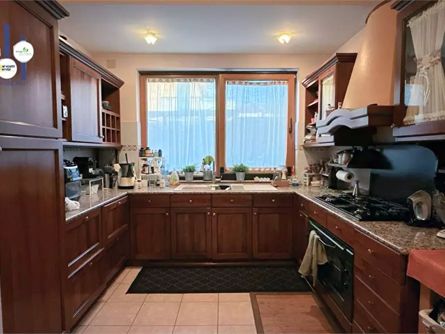 Immagine 8 di Villa in vendita  in Traversa Sinerchia a Siracusa