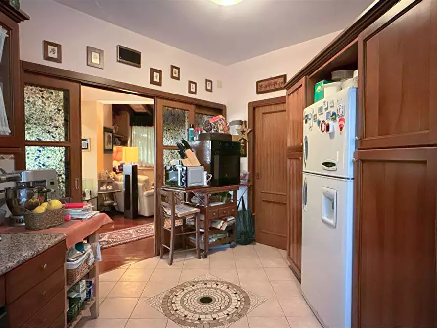 Immagine 10 di Villa in vendita  in Traversa Sinerchia a Siracusa