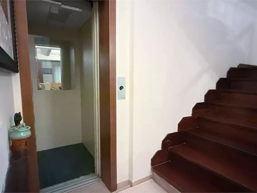 Immagine 22 di Villa in vendita  in Traversa Sinerchia a Siracusa