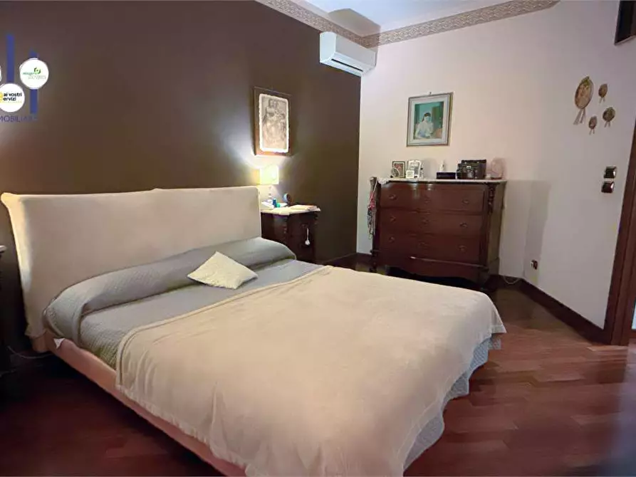 Immagine 24 di Villa in vendita  in Traversa Sinerchia a Siracusa