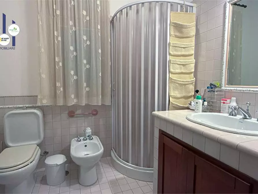 Immagine 29 di Villa in vendita  in Traversa Sinerchia a Siracusa