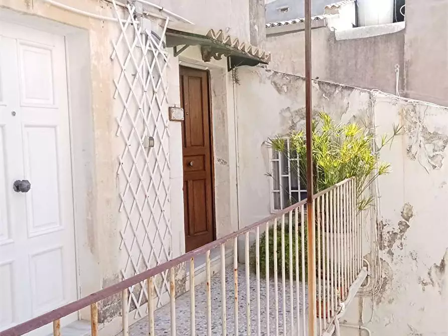 Immagine 2 di Appartamento in vendita  a Siracusa
