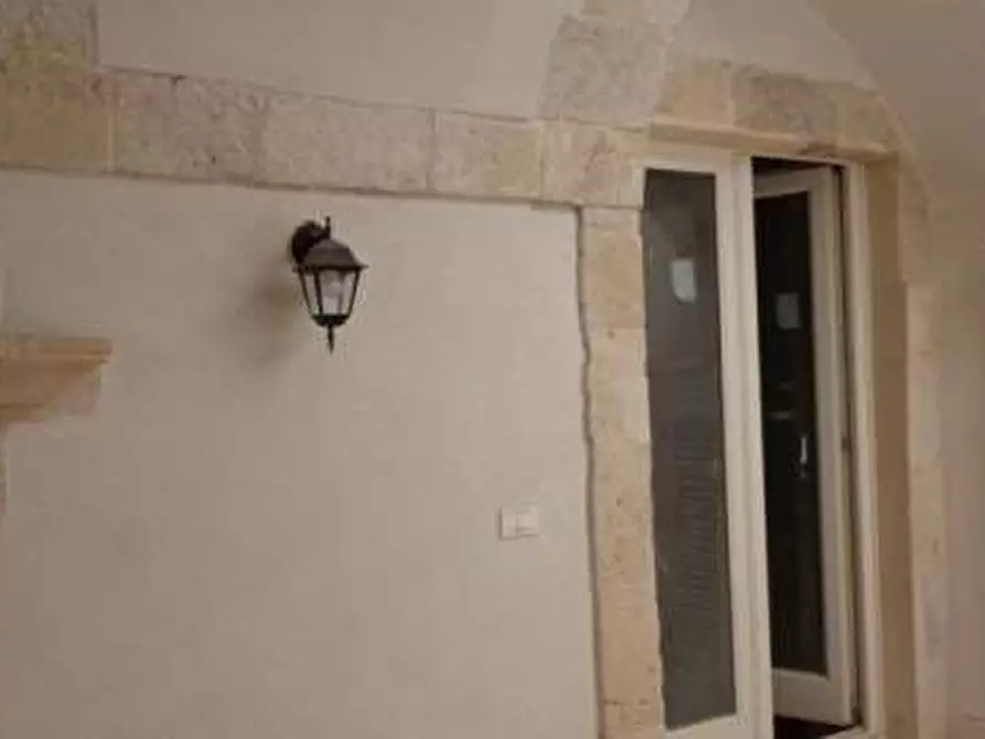 Immagine 4 di Negozio in affitto  in ORTIGIA a Siracusa