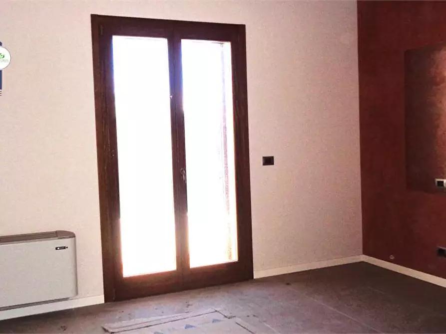 Immagine 2 di Trilocale in vendita  in VIA FILISTO PRESSI a Siracusa