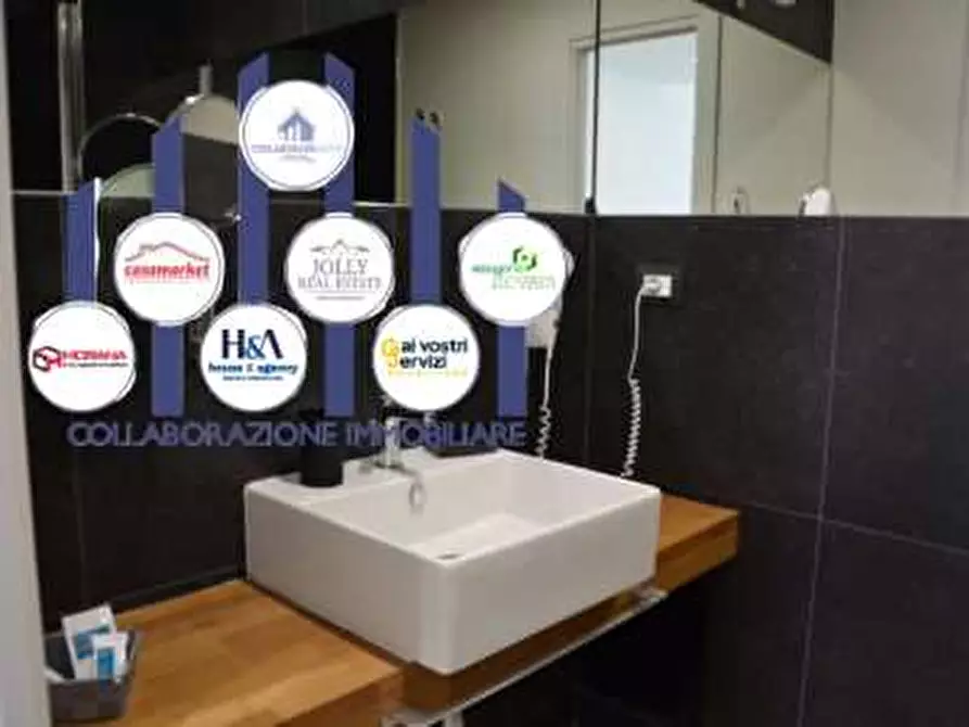 Immagine 6 di Trilocale in affitto  in C.SO UMBERTO a Siracusa