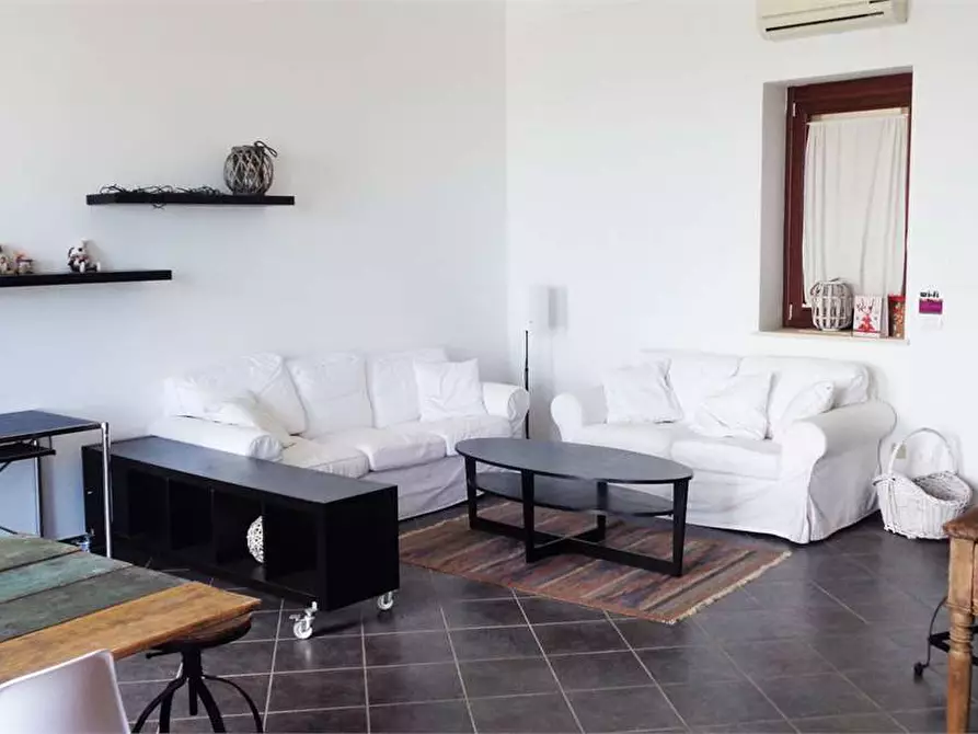 Immagine 2 di Quadrilocale in affitto  in LUNGOMARE D'ORTIGIA a Siracusa