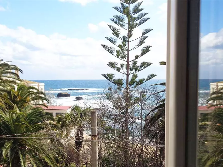 Immagine 3 di Bilocale in vendita  in VIA R.D. IL GRANDE a Siracusa