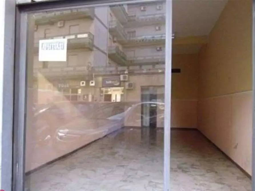 Immagine 1 di Negozio in vendita  in VL ZECCHINO a Siracusa