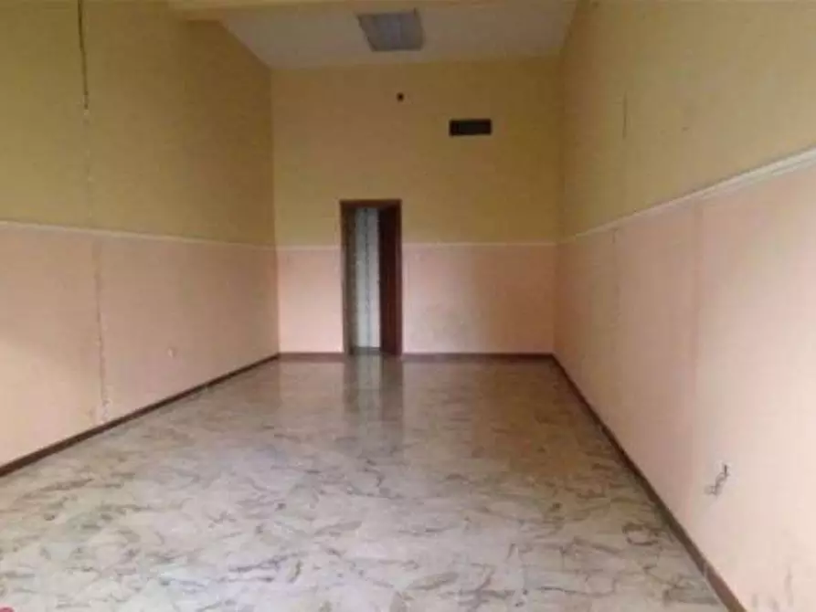 Immagine 2 di Negozio in vendita  in VL ZECCHINO a Siracusa